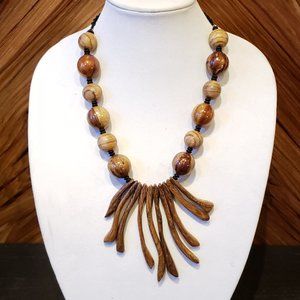 New Unique Gorgeous Hand-Made Wood Necklace